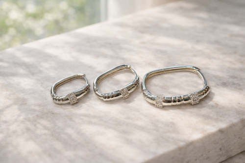 Üçlü Set: Kare, Yuvarlak ve Üçgen Geometrik Taşlı Küpeler 