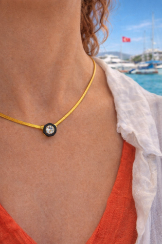 Sekizgen Çerçeveli Kolye