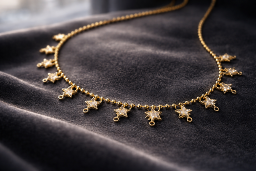 Modern Yıldız Formlu Kolye 