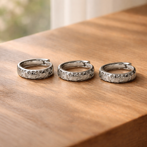 Üçlü Yıldız Motifli Küpe Seti 