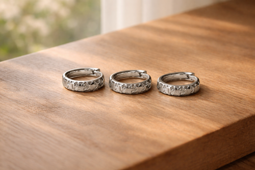 Üçlü Yıldız Motifli Küpe Seti 