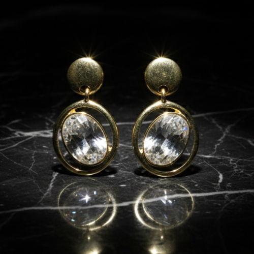 Büyük Oval Taşlı ve Halka Çerçeveli Küpe 