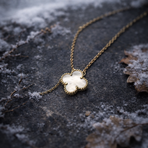 Modern Kare Çerçeveli ,Sedef Taşlı Kolye 