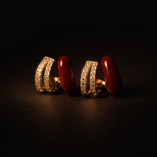 İnce Halka Üzerine Tek Kristal Taşlı Küpe